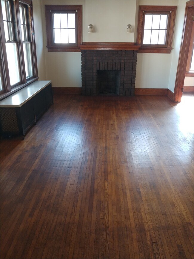 Foto del edificio - 154 S Main St