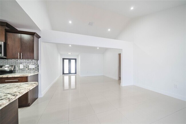 Foto del edificio - 1001 NW 127th Pl