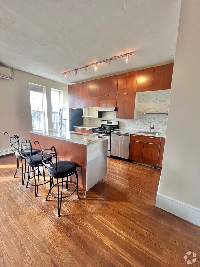 Navel Hospital Boston District Student Apartments for Rent Chelsea