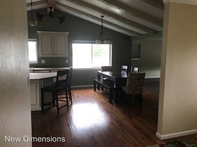 Foto del edificio - 4 br, 3.5 bath House - 1127 Pinion Hills Dr.