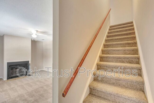 Foto del edificio - 593 Travelers Blvd