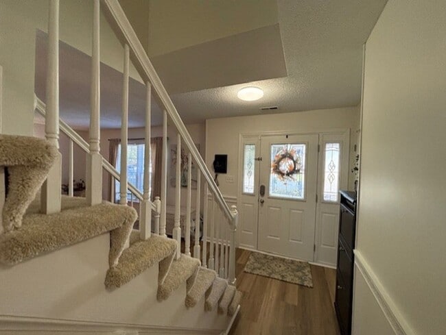 Building Photo - Glenwood