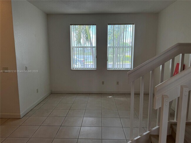 Building Photo - 15567 SW 40th St