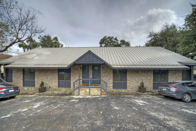 Building Photo - 3805 southridge dr