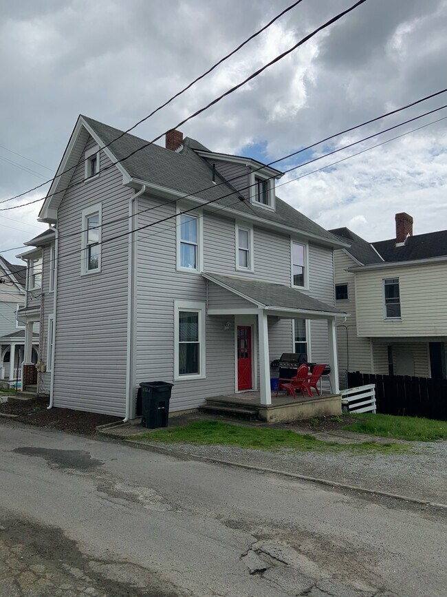 110 Talbot Ave, Greensburg, PA 15601 House Rental in Greensburg, PA