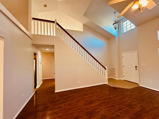 Foto del edificio - 3072 Prichard Dr
