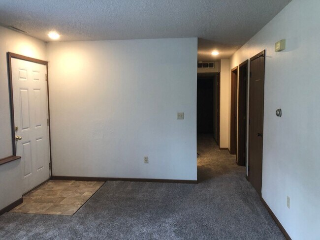 Foto del edificio - 3110 West St