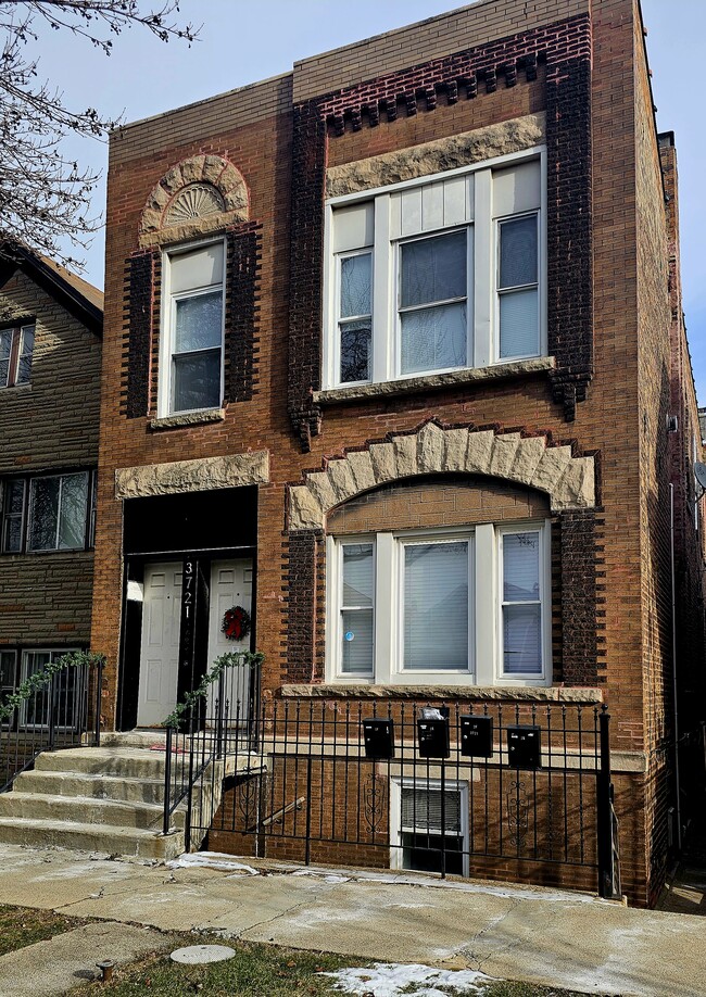 Building Photo - 3721 S Honore St