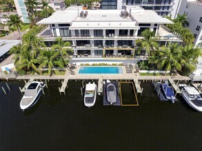 Building Photo - 161 Isle of Venice Dr