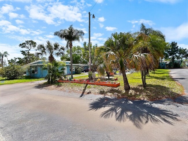 Building Photo - 10464 106th Ave N