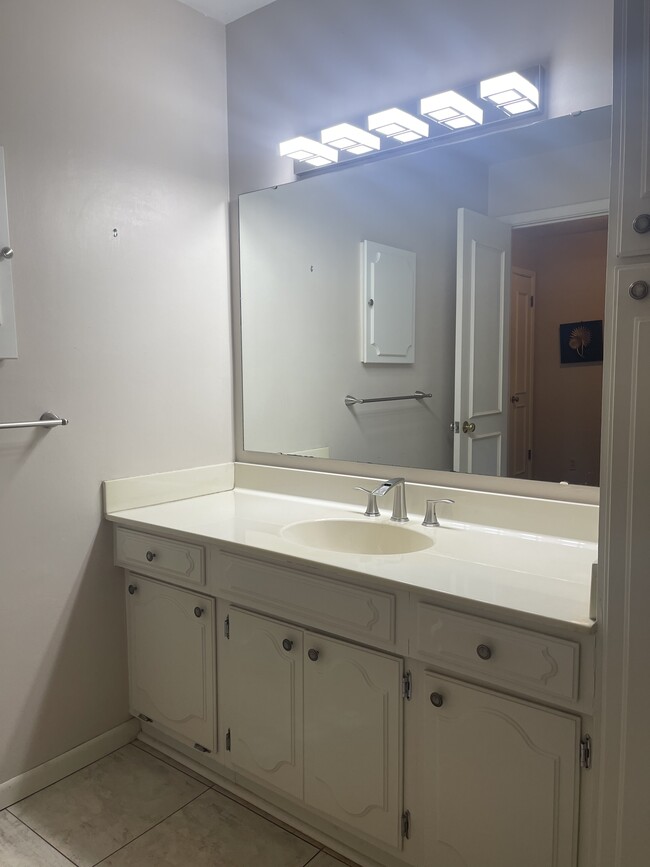 Bathroom - 8718 Metcalf Ave