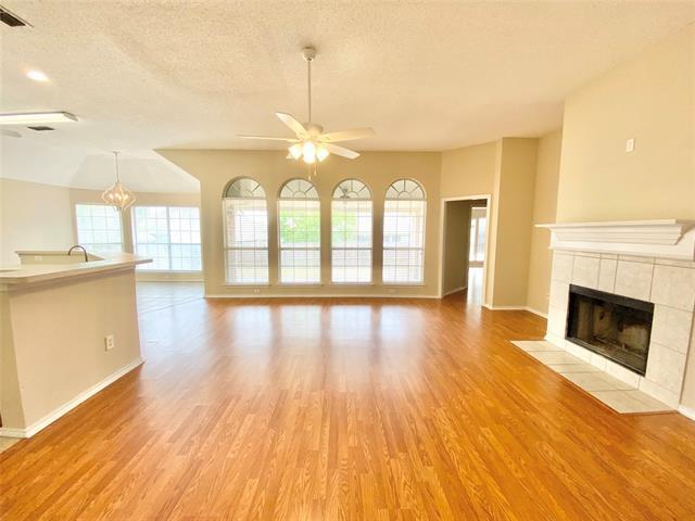 Foto del edificio - 7905 Copper Canyon Dr