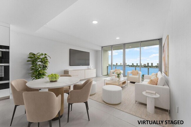 Building Photo - 220 Lake Shore Dr