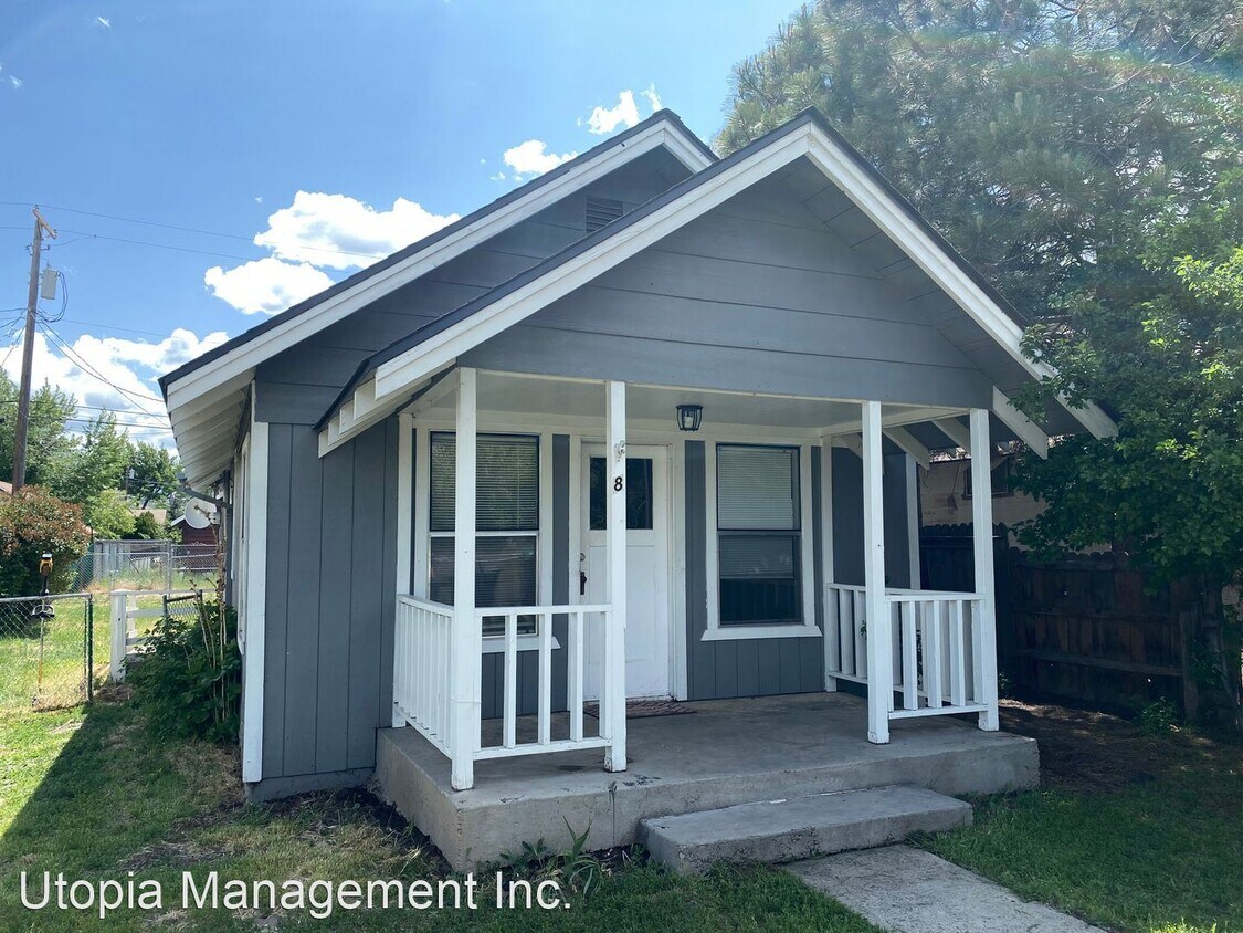 8 Santa Paula St, Susanville, CA 96130 House Rental in Susanville, CA