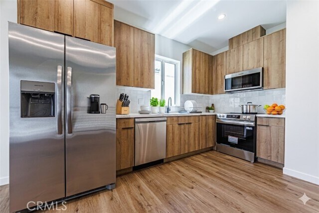 Foto del edificio - 1857 Crenshaw Blvd