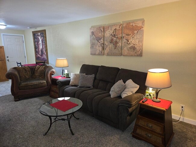 Foto del edificio - 1713 Anderson St