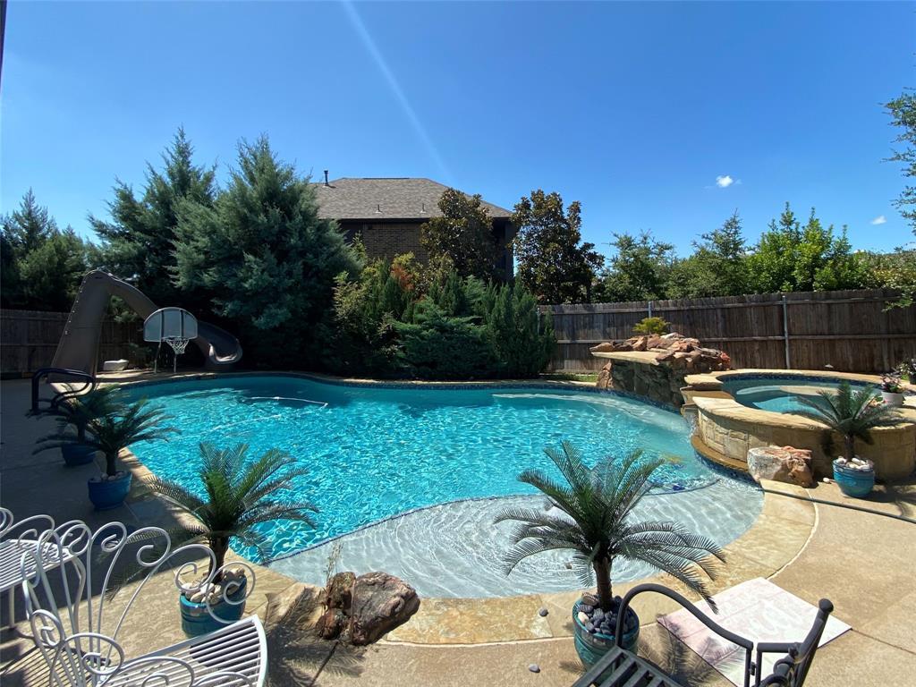 Primary Photo - 10205 Savoy Dr