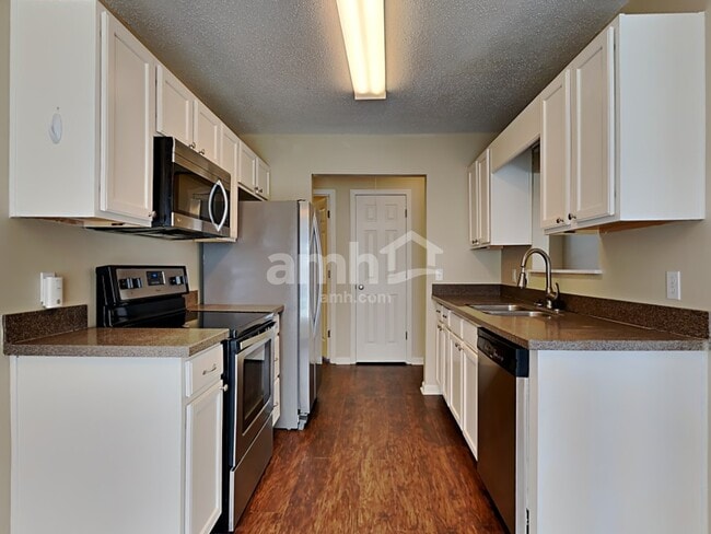 Building Photo - 13 Stoney Hill Rd