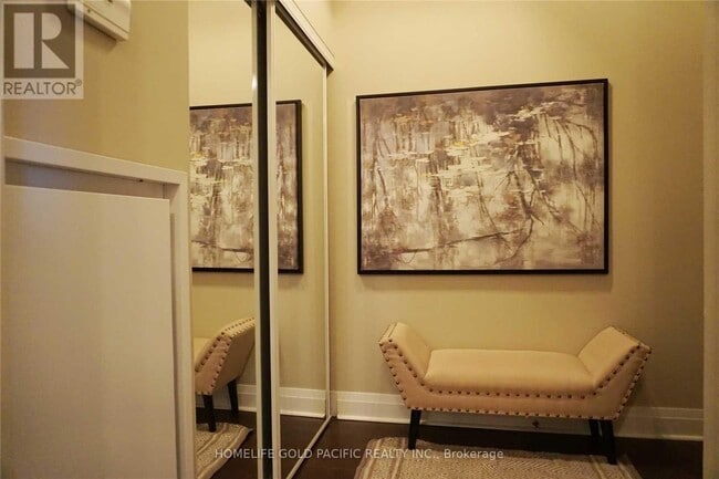 Photo du bâtiment - 399 Spring Garden Ave