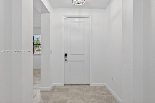 Foto del edificio - 2371 SE 1st Ct