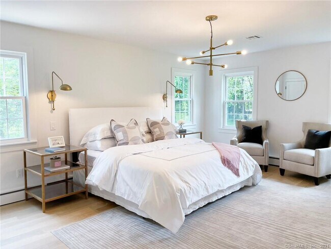 Foto del edificio - 9 Tiffany Ln