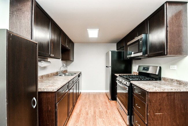 Foto del edificio - 1670 Ishnala Dr