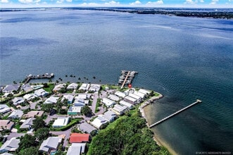 Building Photo - 3970 NE Breakwater Dr