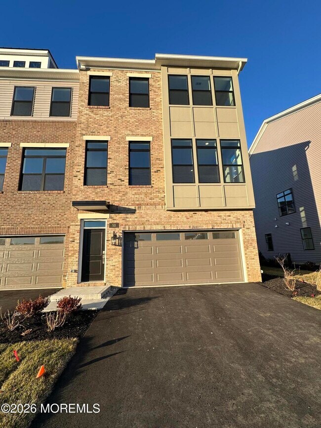 Foto del edificio - 50 Augustus Dr