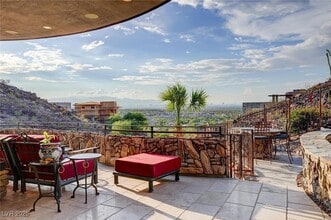 Building Photo - 1608 Liege Dr