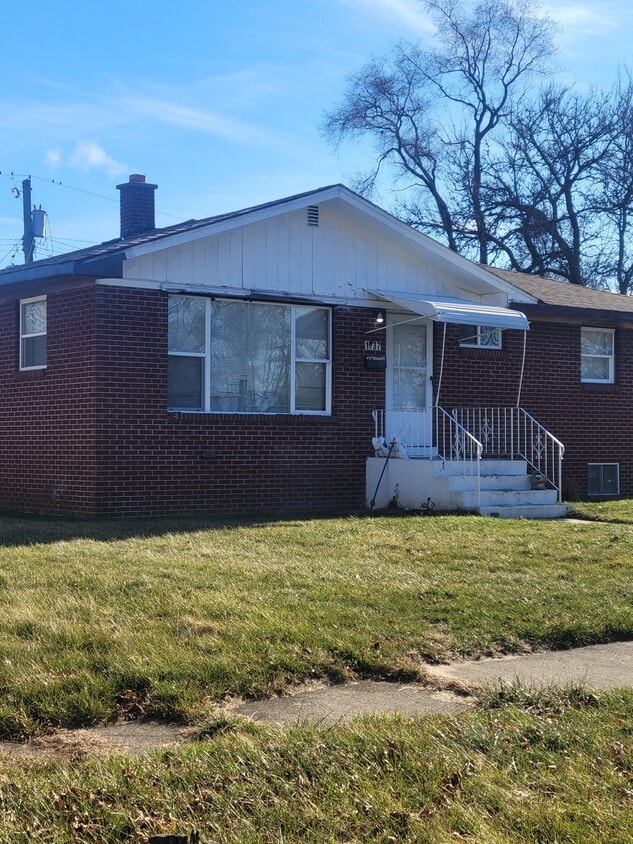 1737 Tyler St, Gary, IN 46407 House Rental in Gary, IN