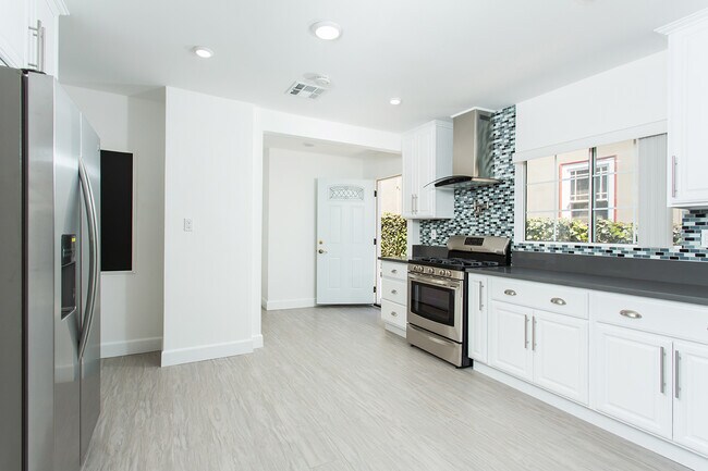 Foto del edificio - Beautiful spacious house