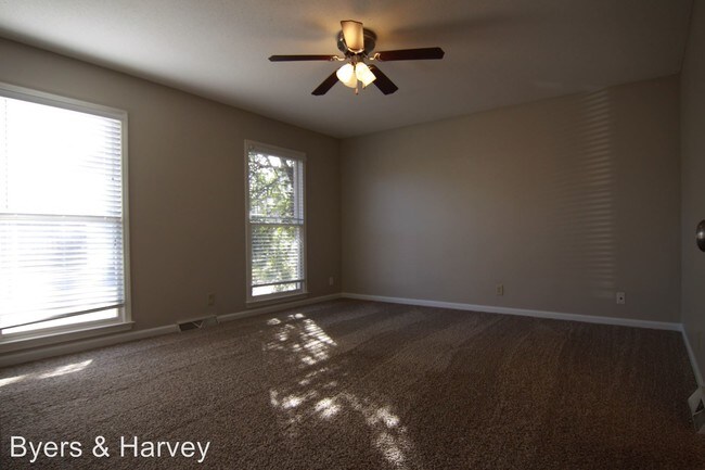 Building Photo - 5 br, 4 bath House - 168 Lancashire Drive