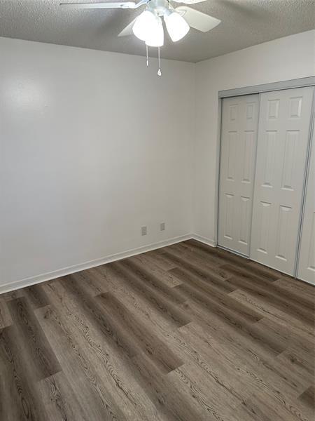 Foto del edificio - 2825 Stoneway Ln