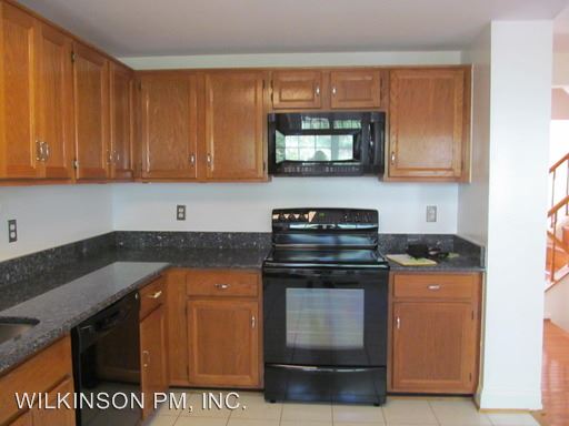 Building Photo - 6614 Greenleigh Ln