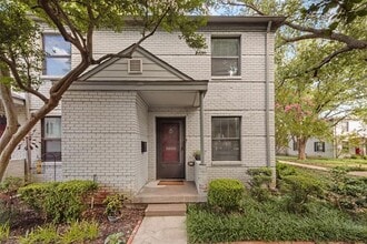 Building Photo - 4930 N Hall St