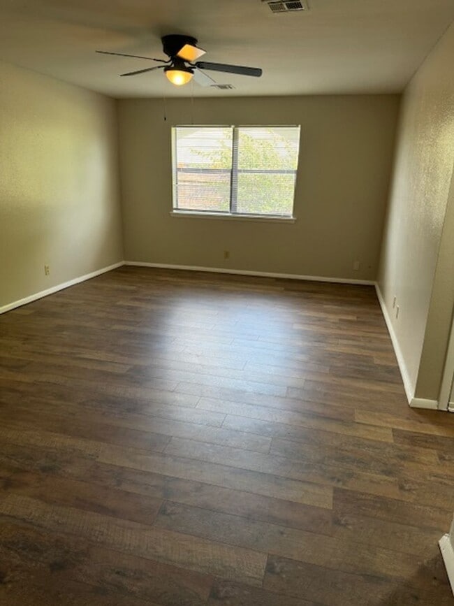Building Photo - COMING SOON 719 ACORN