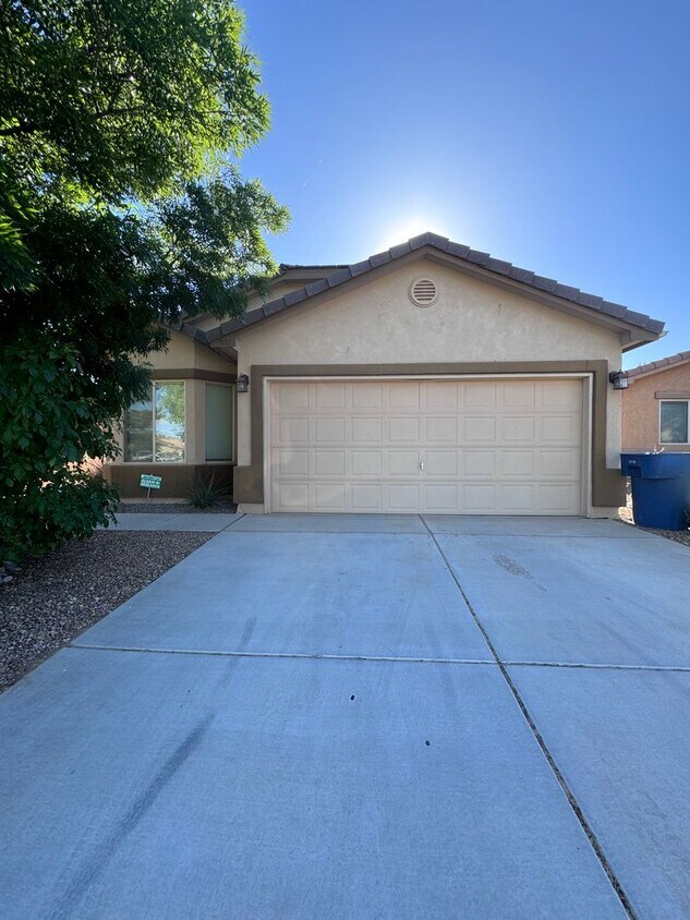 Primary Photo - Charming 3-bedroom, 2-bathroom home