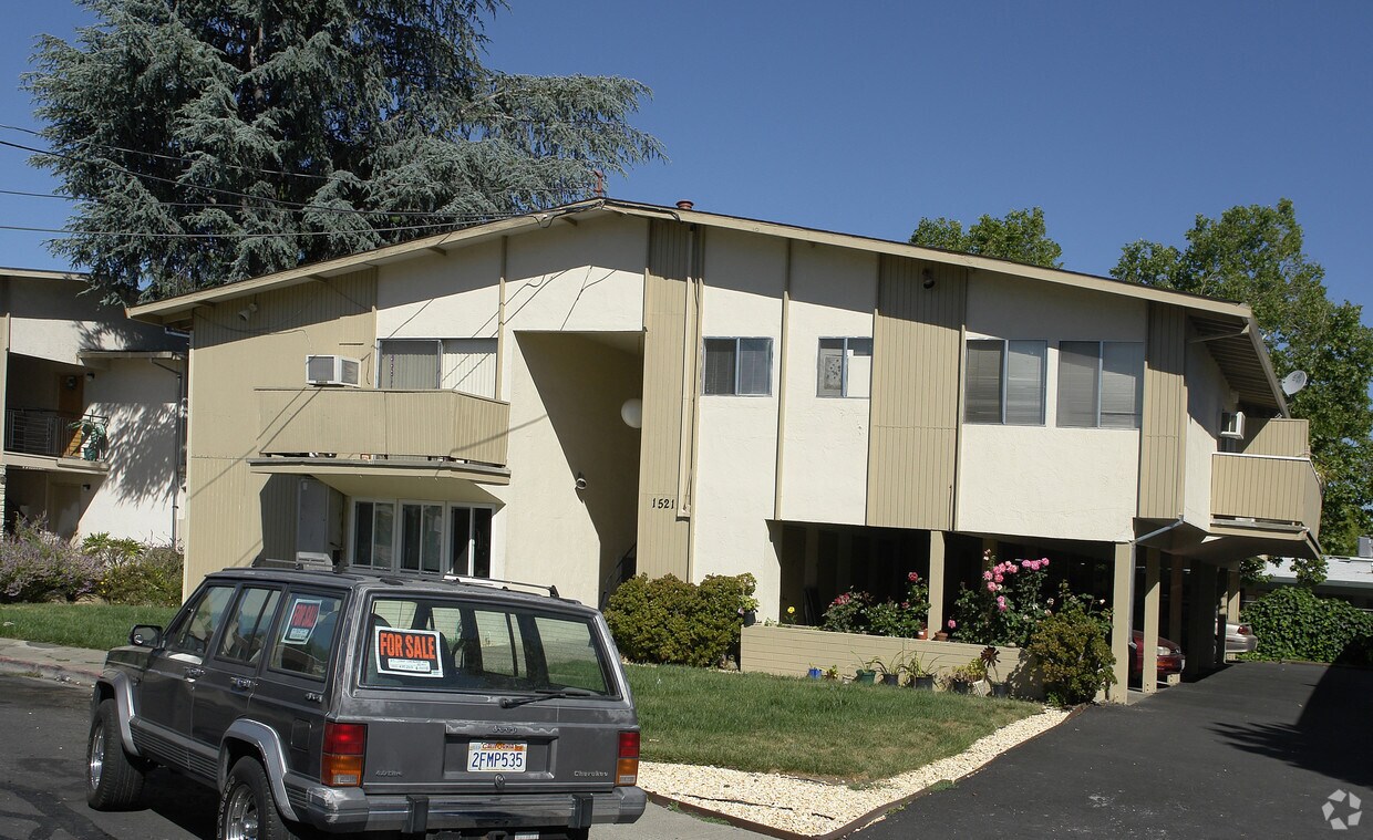 Foto del edificio - 1521 Lacey Ct