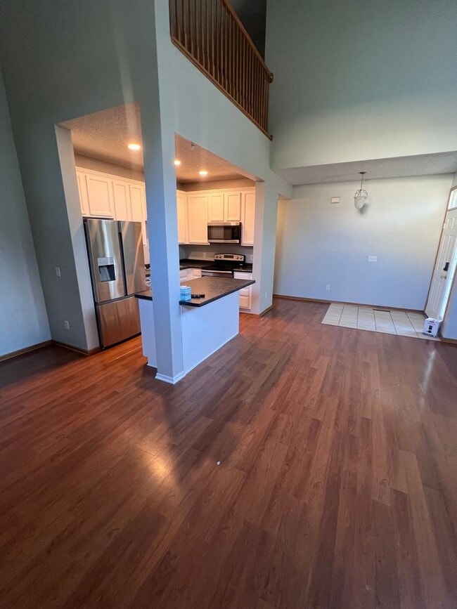 Building Photo - 3 Bedroom Townhome in Cottage Grove