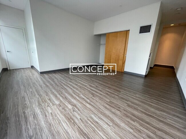 Foto del edificio - 160 E Berkeley St