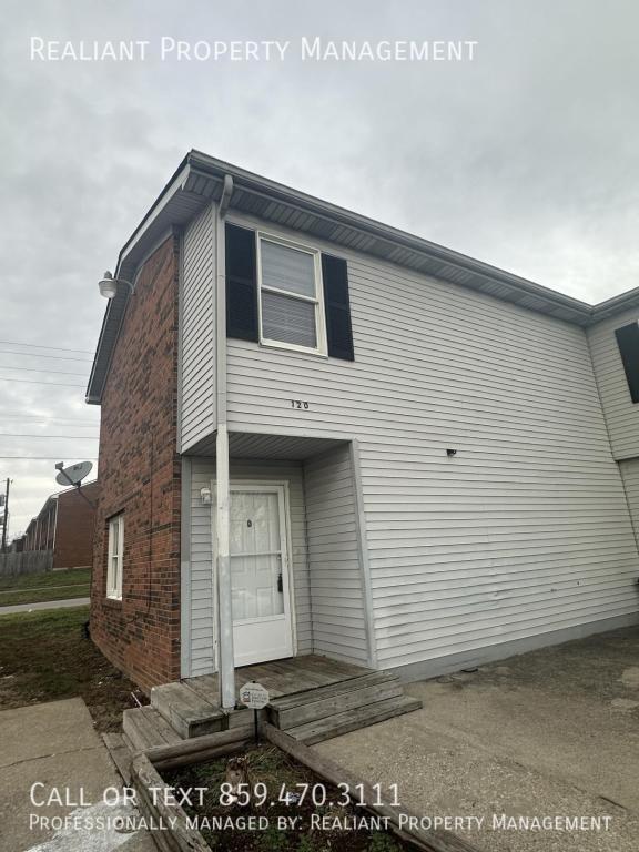 120 Wichita Dr Unit 120 Wichita Dr D, Nicholasville, KY 40356 Room