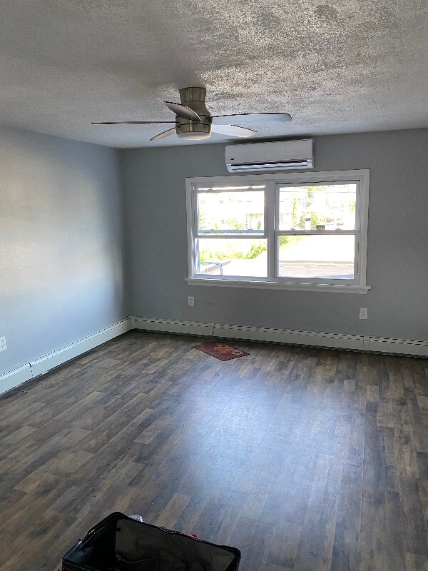 Foto del edificio - 542 S Main St