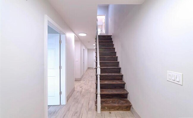 Foto del edificio - 83 Woodlawn Ave