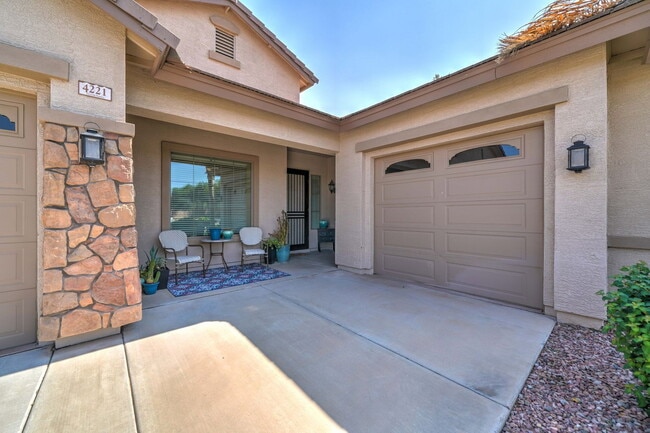 Building Photo - 4221 S Danyell Dr