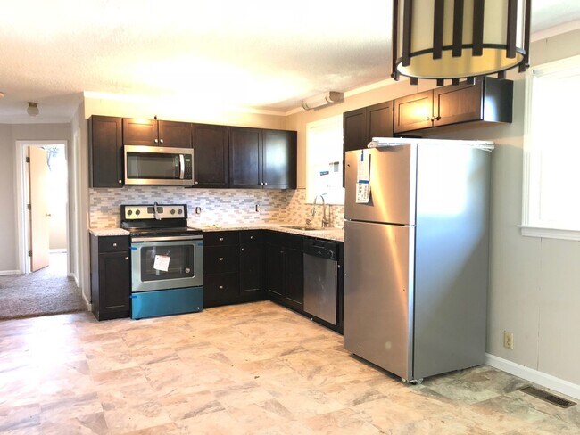 Foto del edificio - Recently Renovated Three Bedroom in Gallatin