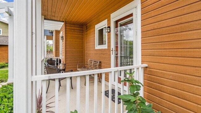 Foto del edificio - 500 Little Lake Dr