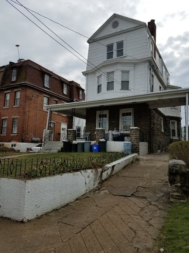 126 E Wyoming Ave, Philadelphia, PA 19120 Apartments Philadelphia, PA