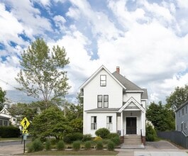 Building Photo - 209 Walnut St