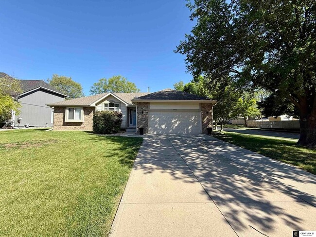 Building Photo - 2902 Blackhawk Dr