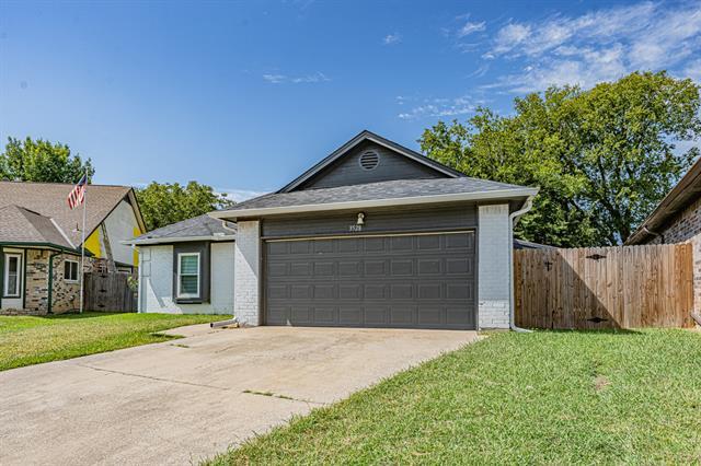 Building Photo - 3528 Hudson Dr
